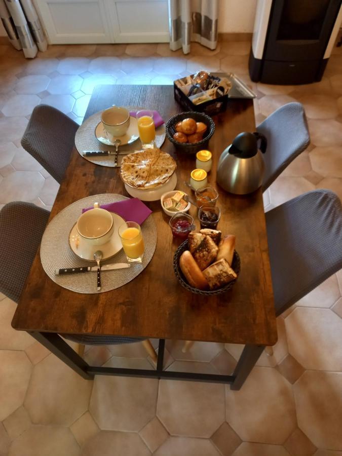 Chez Noelle Bed & Breakfast Illiers-Combray Екстериор снимка